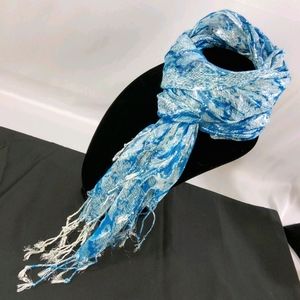 Adorable scarf 🧣 silver/aqua/white metallic